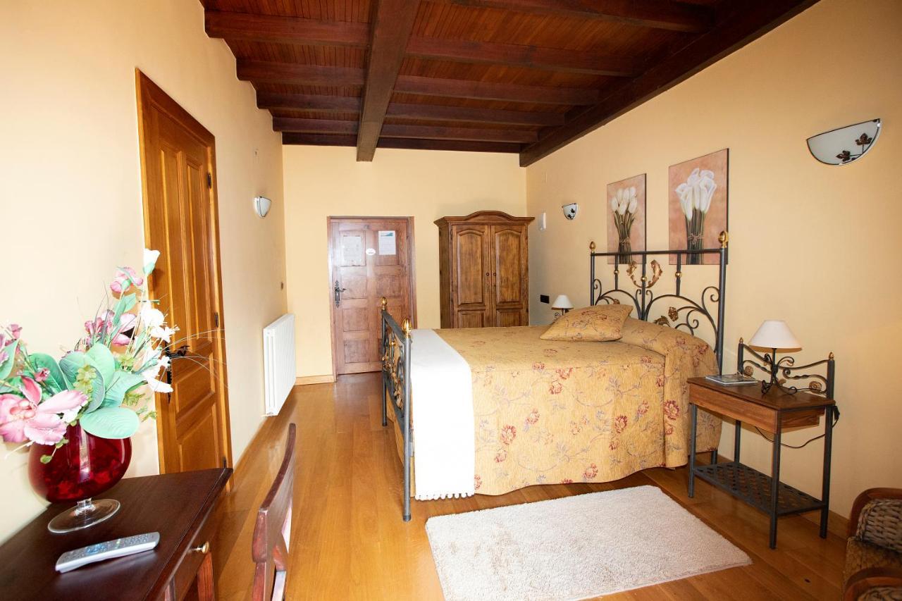 La Casona De Lombrana, En Polaciones מראה חיצוני תמונה